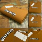 Camiseta Givenchy Algodão Pima com Elastano - Imagem 3